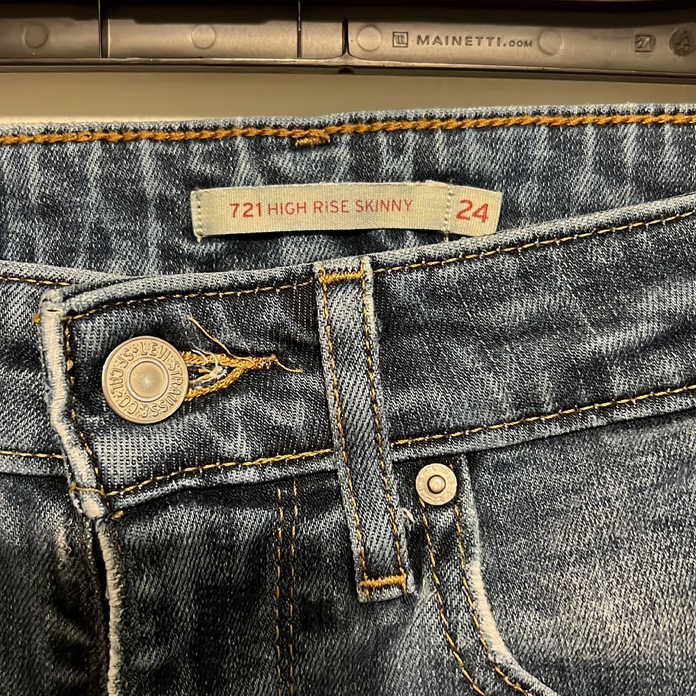 Levi’s Barely Used Still In Good Condition - image 3